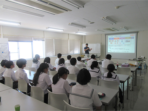 【Picture】Workplace Experience for Junior High School Students